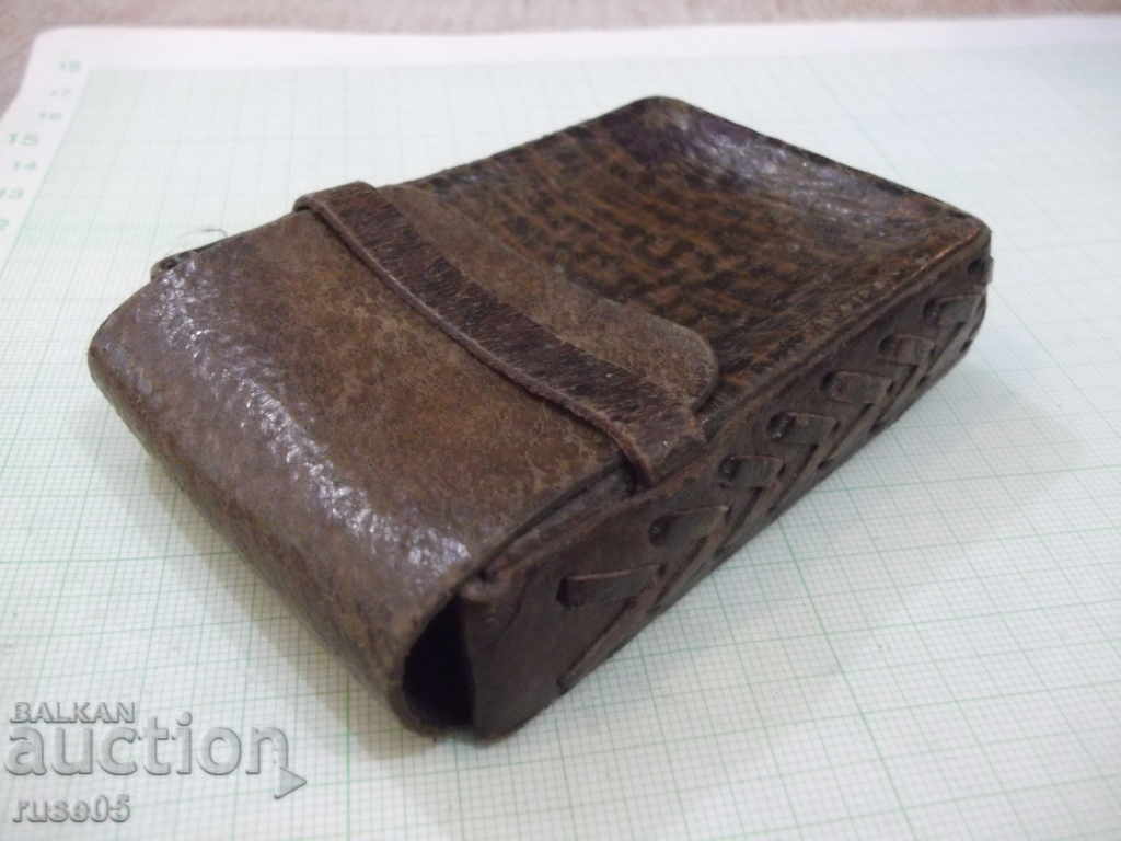 Delivery of Upholstery leather case for cigarettes from the UHF store Delivery of Upholstery leather case for cigarettes from the UHF store