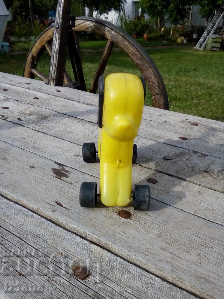 Old toy, dog with price 10.00 BGN | € 5.11 Old toy, dog with price 10.00 BGN | € 5.11
