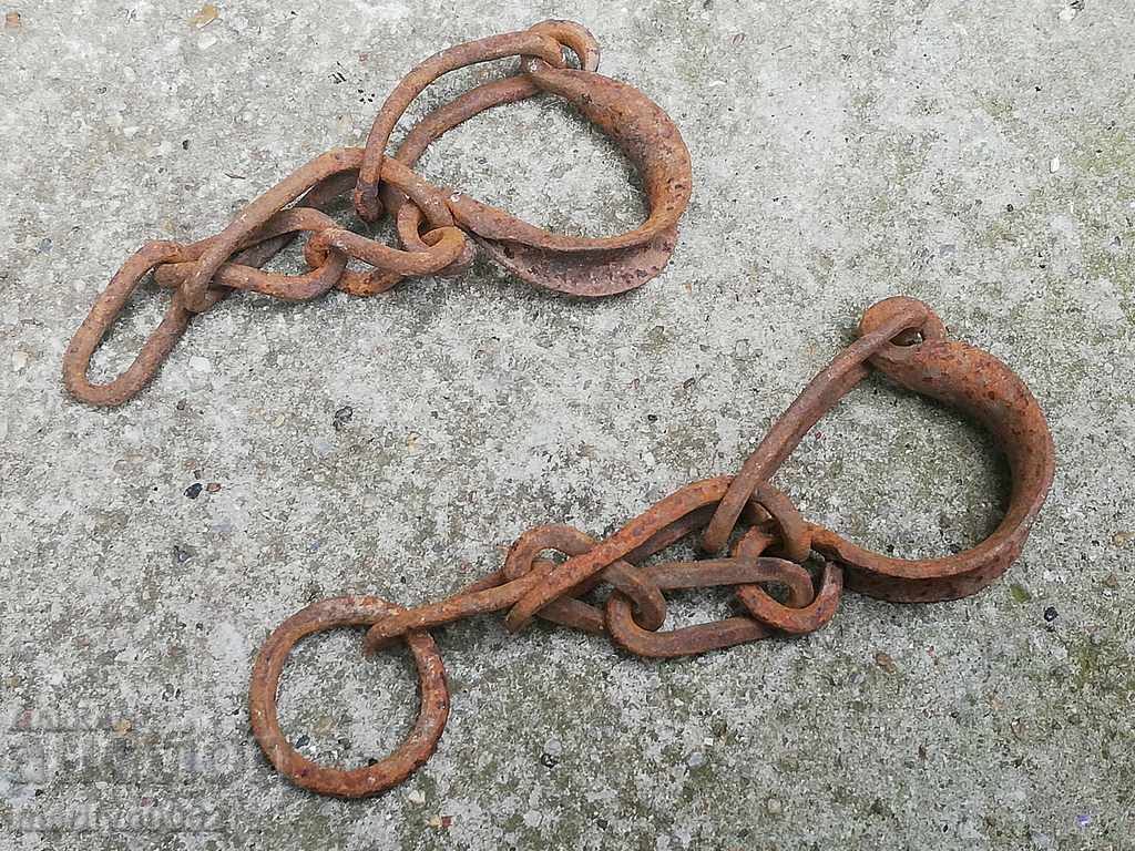 Pair of buckles, shackles, chain, wrought iron - 6 Pair of buckles, shackles, chain, wrought iron - 6