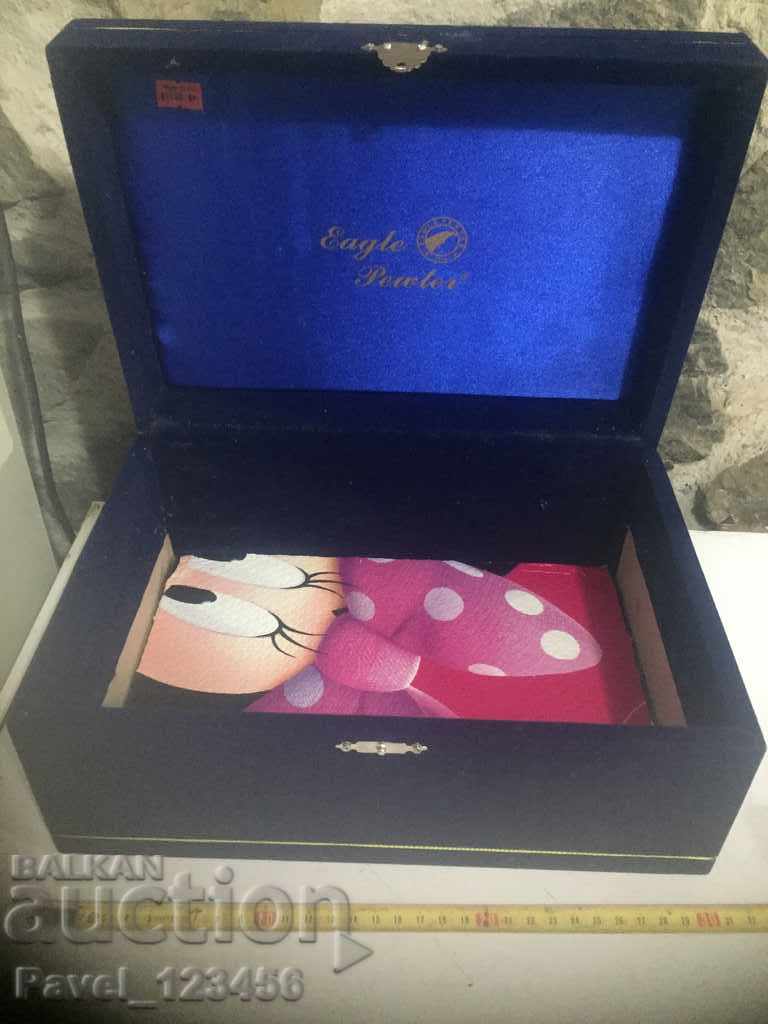 Auction Eagle pewer box Auction Eagle pewer box