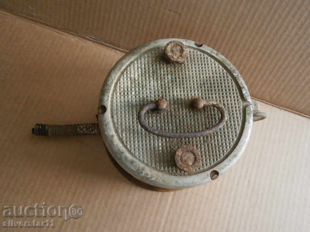 control for mechanical dentist old chair with price 55.00 BGN | € 28.12 control for mechanical dentist old chair with price 55.00 BGN | € 28.12