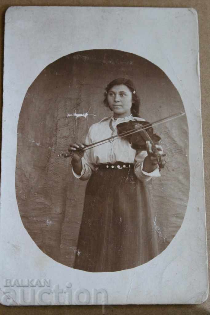 FIGURES FIGURES OLD PHOTOGRAPHY