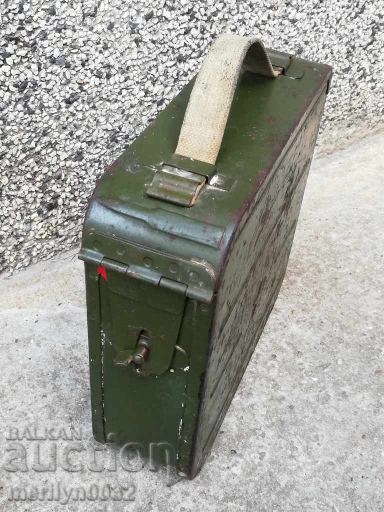 Cutie pentru cartușe, cutie pentru cartușe pentru mitraliera Maxim URSS cu preț € 49.21 | 96.25 BGN