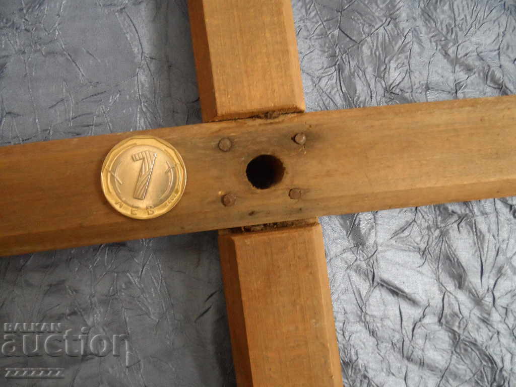 Delivery of wooden crosses Delivery of wooden crosses