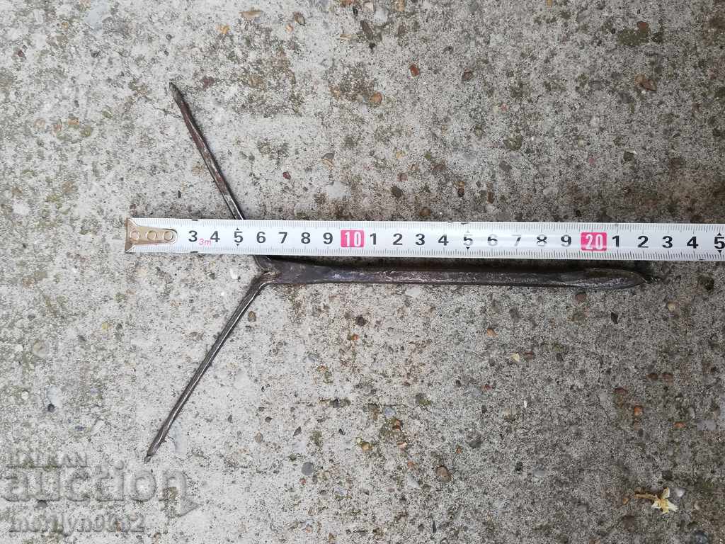 Ancient crutch, burgundy, screwdriver, wrought iron with price 24.00 BGN | € 12.27 Ancient crutch, burgundy, screwdriver, wrought iron with price 24.00 BGN | € 12.27