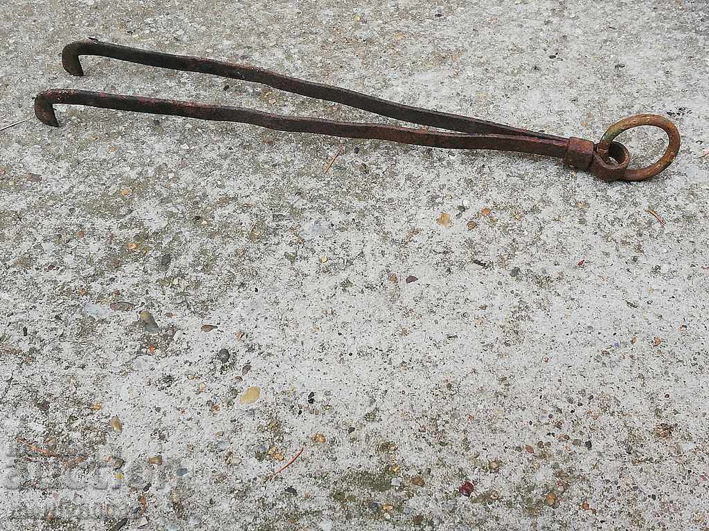 Old dilaf, mash, wrought iron for a furnace with price 29.00 BGN | € 14.83 Old dilaf, mash, wrought iron for a furnace with price 29.00 BGN | € 14.83