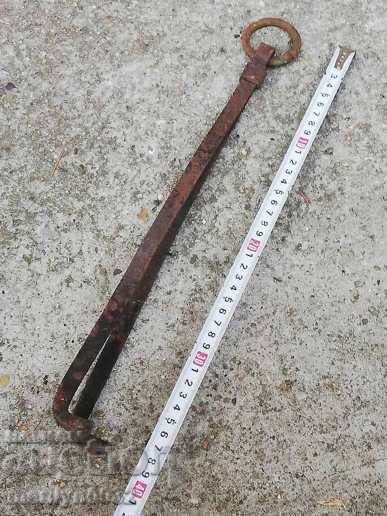 Auction Old dilaf, mash, wrought iron for a furnace Auction Old dilaf, mash, wrought iron for a furnace