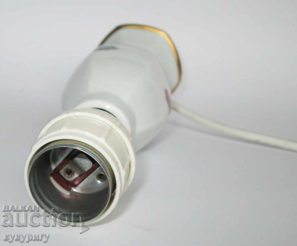 Licitație Lampă de masă franceză veche, porțelan LIMOGES Licitație Lampă de masă franceză veche, porțelan LIMOGES