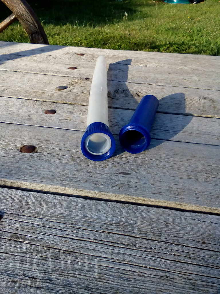 Delivery of Old toy sword Delivery of Old toy sword