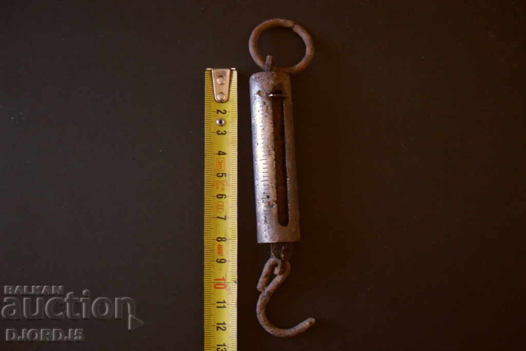 Old manual scales up to 30 kg with price 3.00 BGN | € 1.53 Old manual scales up to 30 kg with price 3.00 BGN | € 1.53