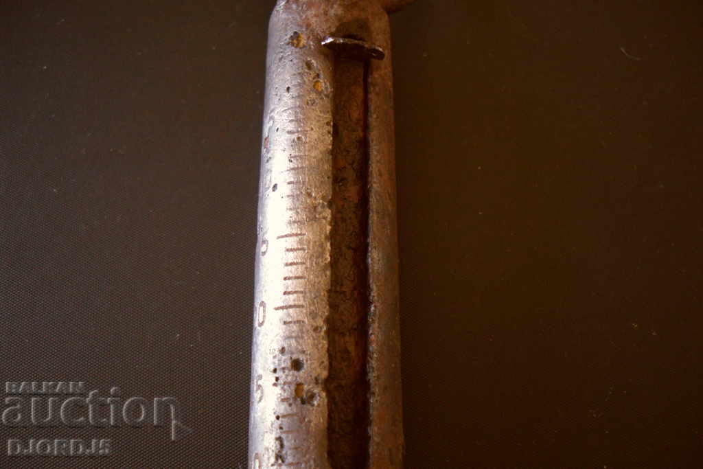 Delivery of Old manual scales up to 30 kg Delivery of Old manual scales up to 30 kg