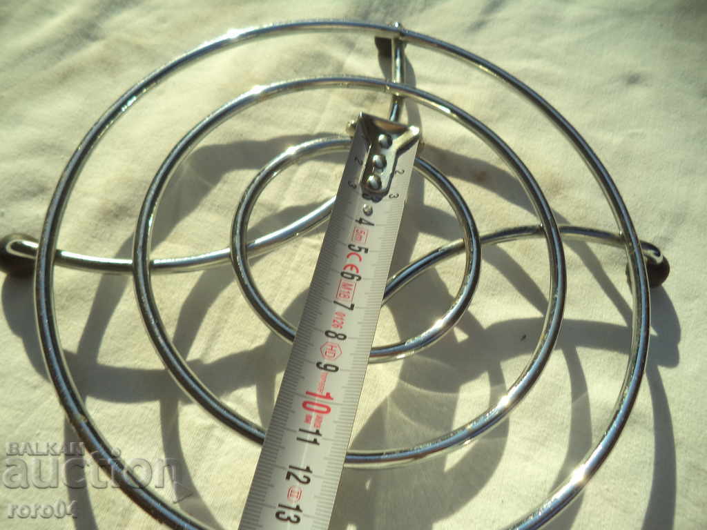 СТАРА МЕТАЛНА ПОДЛОЖКА / СКАРА ЗА СЪДОВЕ - 5 СТАРА МЕТАЛНА ПОДЛОЖКА / СКАРА ЗА СЪДОВЕ - 5