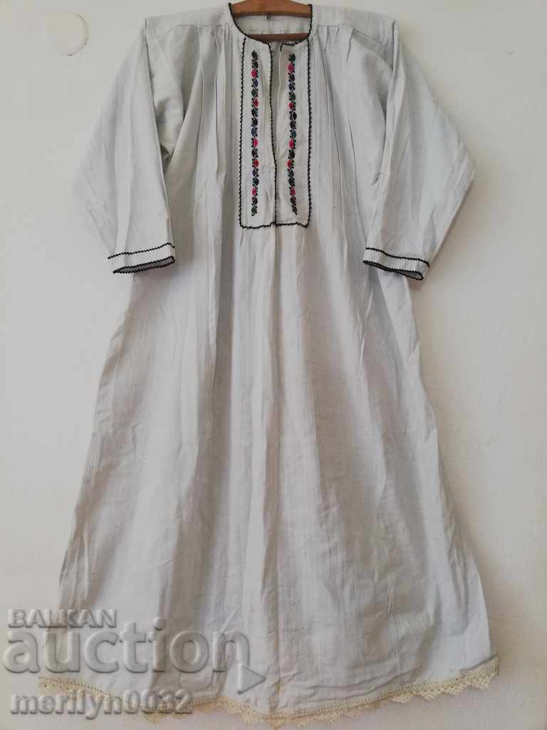 Embroidered shirt wear embroidery lace with price 129.00 BGN | € 65.96 Embroidered shirt wear embroidery lace with price 129.00 BGN | € 65.96