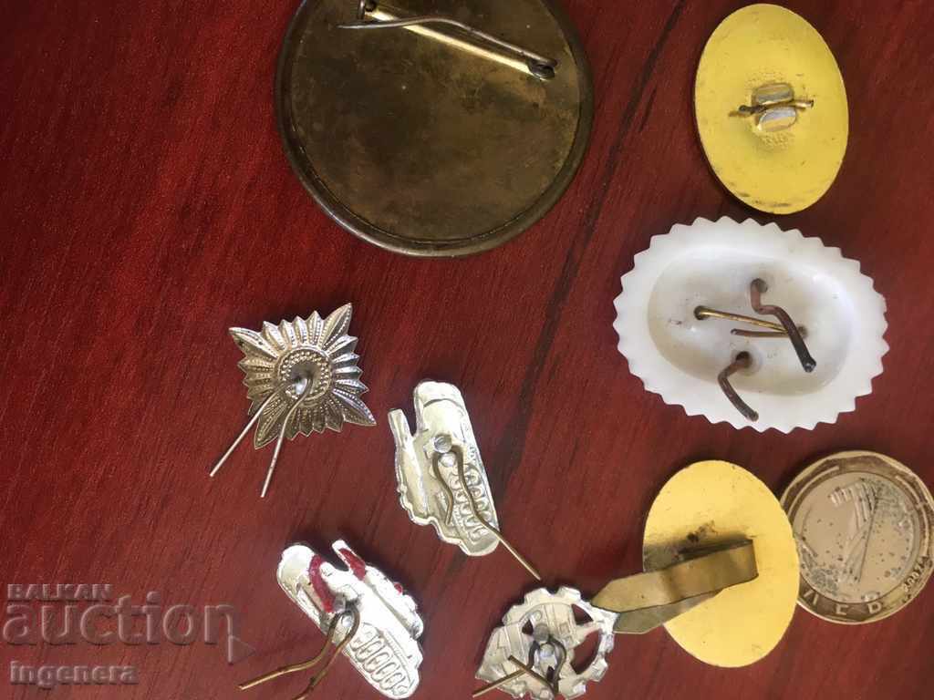 Delivery of Monogram, Cockard, Badge Delivery of Monogram, Cockard, Badge