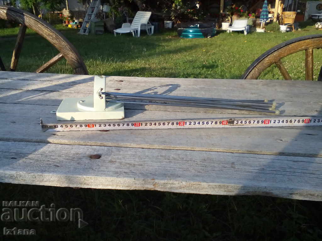 Δημοπρασία αρχαία κρεμάστρα Δημοπρασία αρχαία κρεμάστρα