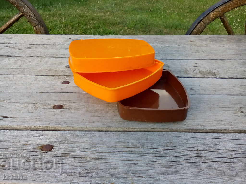 Παλιά κιβώτιο οργάνων με τιμή 10.00 BGN | € 5.11 Παλιά κιβώτιο οργάνων με τιμή 10.00 BGN | € 5.11