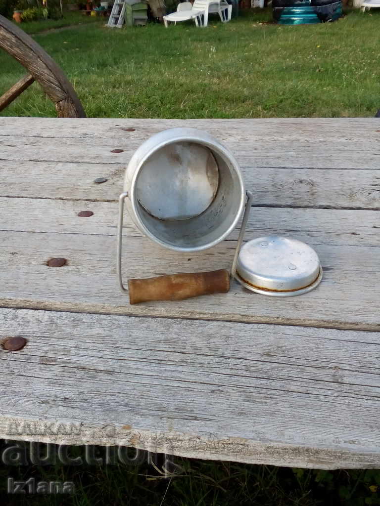 Old aluminum kitten - 5