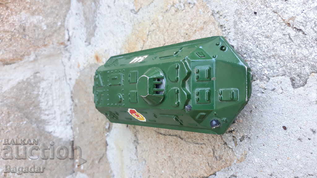 Jucărie metalică BTR