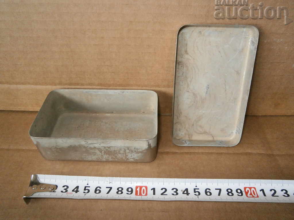 Δημοπρασία μεταλλικό ιατρικό κουτί Δημοπρασία μεταλλικό ιατρικό κουτί