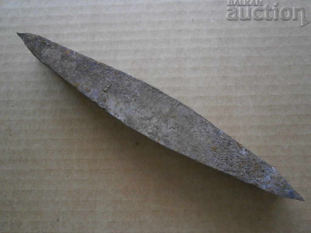 Delivery of Old hammer hammer stonecutter tool wrought iron