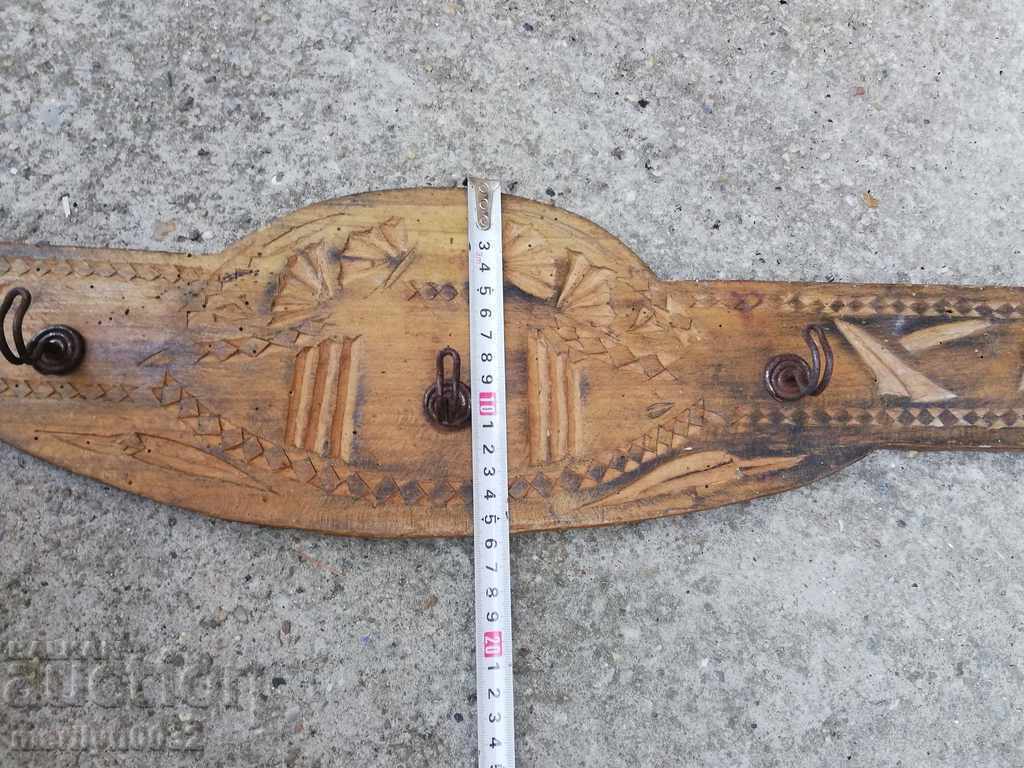 Cuier vechi primitiv din lemn și fier forjat - 5 Cuier vechi primitiv din lemn și fier forjat - 5