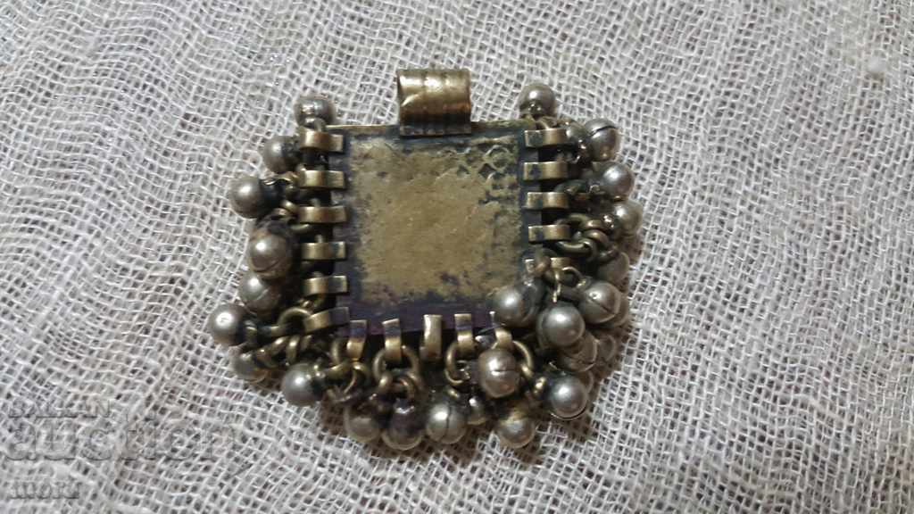 Înfrumusețare veche cu preț 210.00 BGN | € 107.37 Înfrumusețare veche cu preț 210.00 BGN | € 107.37