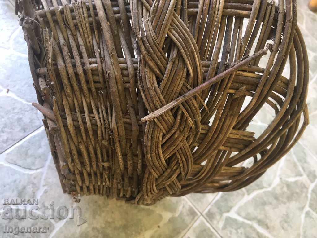OLD WOVEN BASKET BASKETBALL DECORATION - 5 OLD WOVEN BASKET BASKETBALL DECORATION - 5