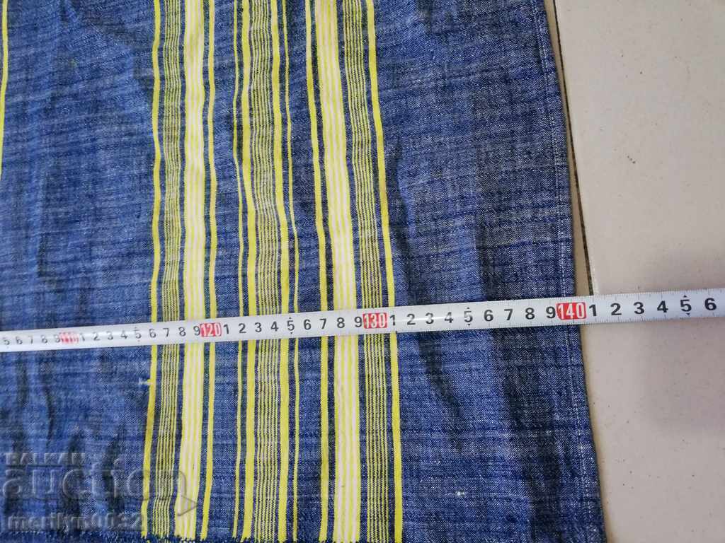 Auction Vintage hand woven bed sheet with lace border Auction Vintage hand woven bed sheet with lace border