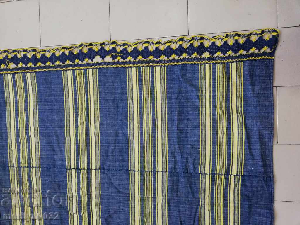 Vintage hand woven bed sheet with lace border - 7 Vintage hand woven bed sheet with lace border - 7