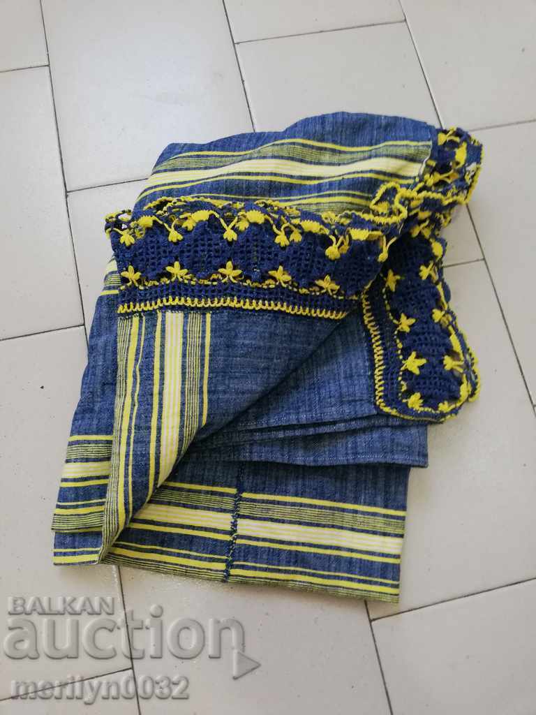 Vintage hand woven bed sheet with lace border Vintage hand woven bed sheet with lace border