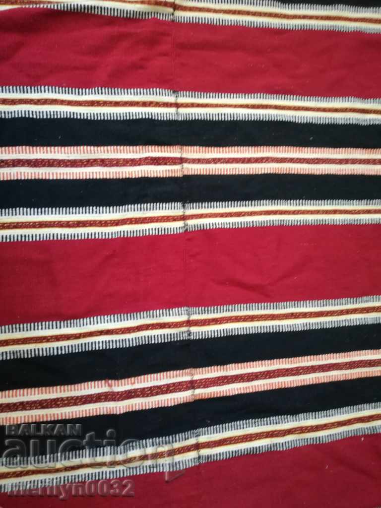 Delivery of Wool woven blanket cover lace bed NOT USED Delivery of Wool woven blanket cover lace bed NOT USED