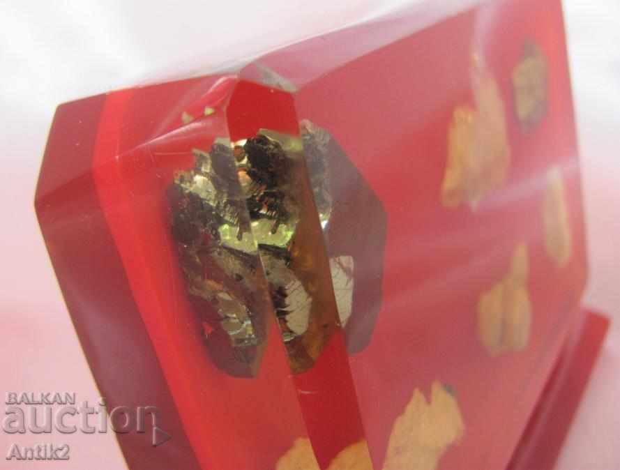 An old Plexiglas Plaque with crystals and semi-precious stones - 6