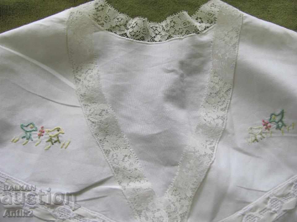 Delivery of Old Hand embroidered Lady's Nightgown