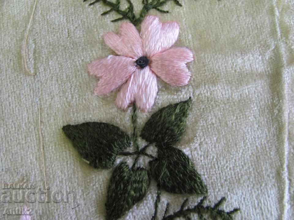 19th Century Handmade Embroidery Design for Home Slippers - 6