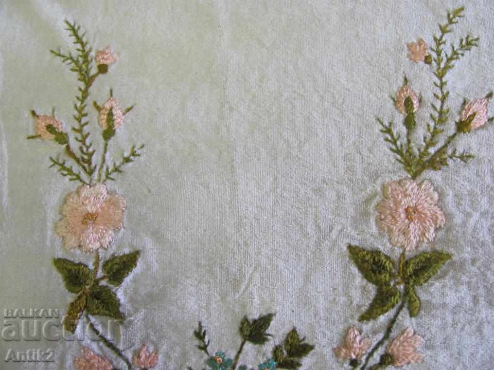 19th Century Handmade Embroidery Design for Home Slippers - 7 19th Century Handmade Embroidery Design for Home Slippers - 7