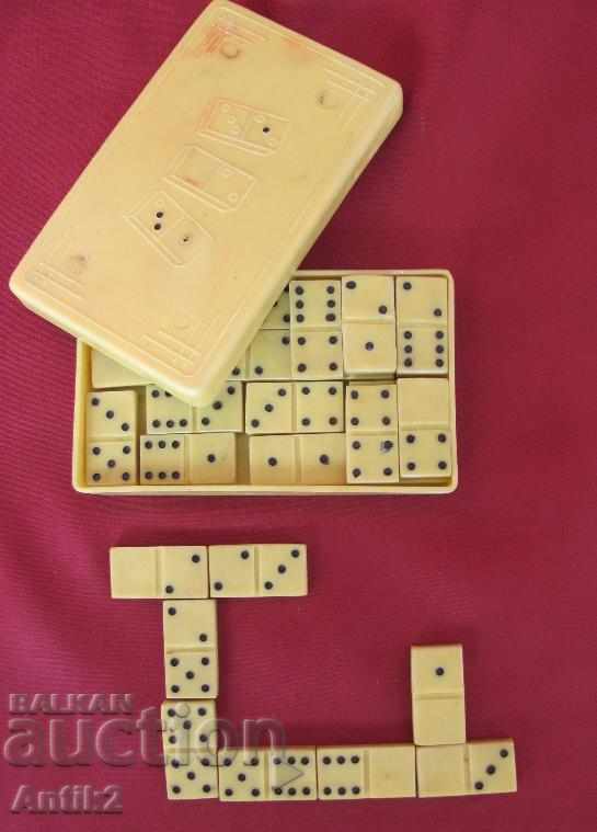 Delivery of 50s Mini Dominoes Delivery of 50s Mini Dominoes