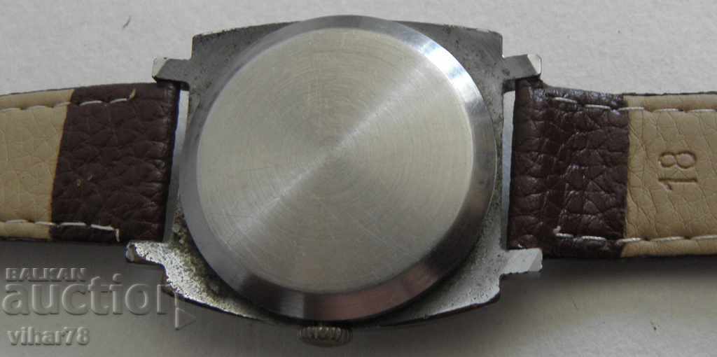 Доставка на МЪЖКИ ЧАСОВНИК ЗИМ-ПОБЕДА