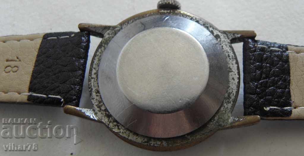 Παράδοση ΑΥΤΟΚΙΝΗΤΟ ΠΑΡΑΘΥΡΟ ΑΝΔΡΙΚΟ Παράδοση ΑΥΤΟΚΙΝΗΤΟ ΠΑΡΑΘΥΡΟ ΑΝΔΡΙΚΟ