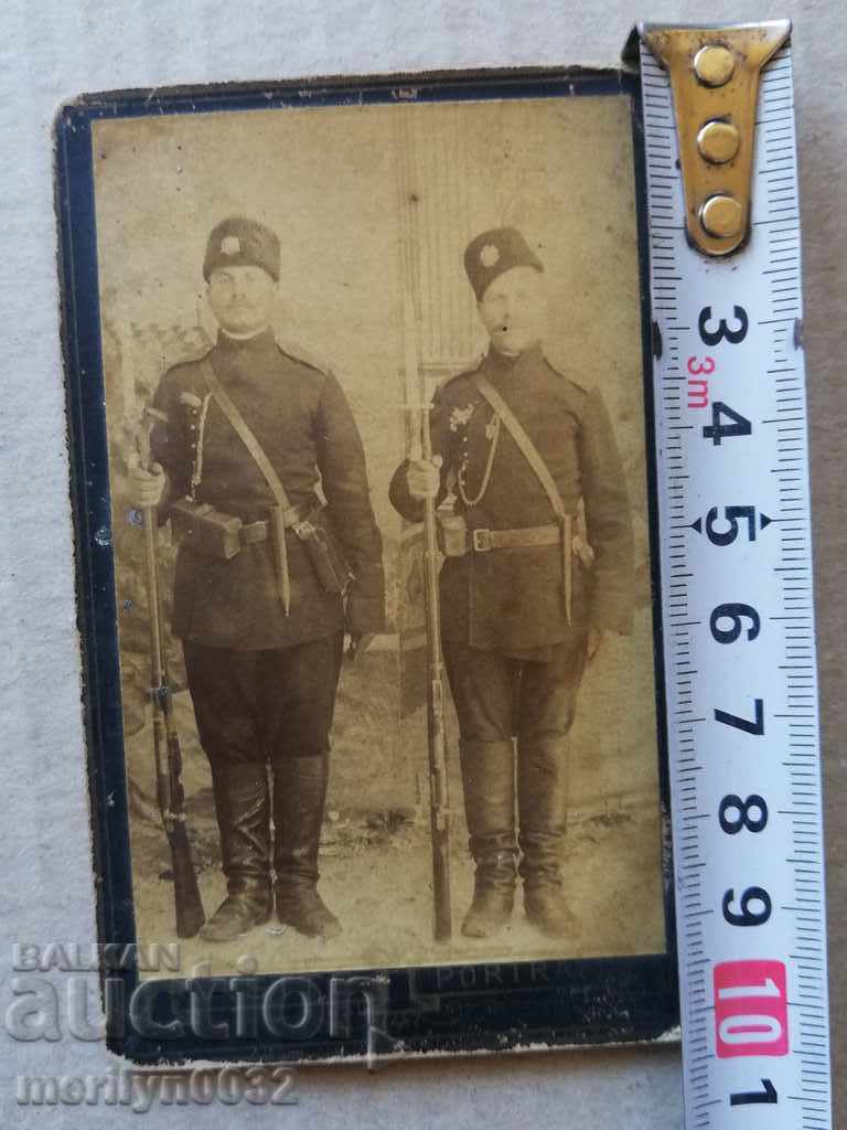 Fotografie album cu locuitori din Târnovo Târnovo cu preț 44.50 BGN | € 22.75 Fotografie album cu locuitori din Târnovo Târnovo cu preț 44.50 BGN | € 22.75