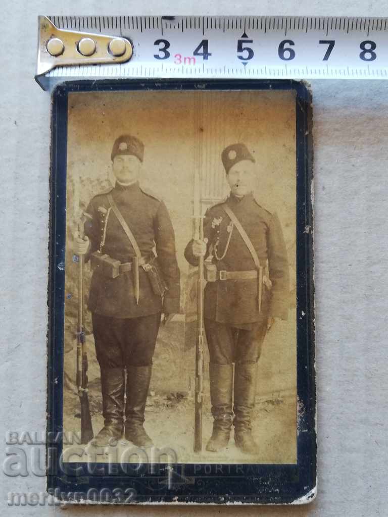 Livrarea Fotografie album cu locuitori din Târnovo Târnovo Livrarea Fotografie album cu locuitori din Târnovo Târnovo