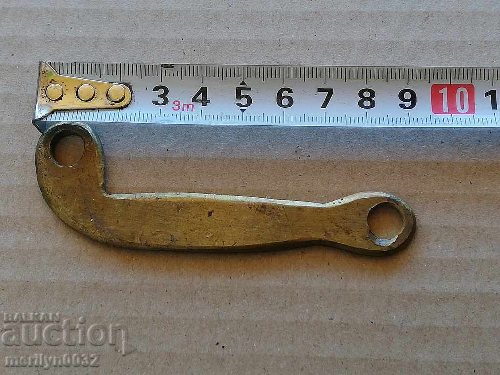 Licitație Detaliu din bronz, parte din eutalia de sondă preumplutură Licitație Detaliu din bronz, parte din eutalia de sondă preumplutură