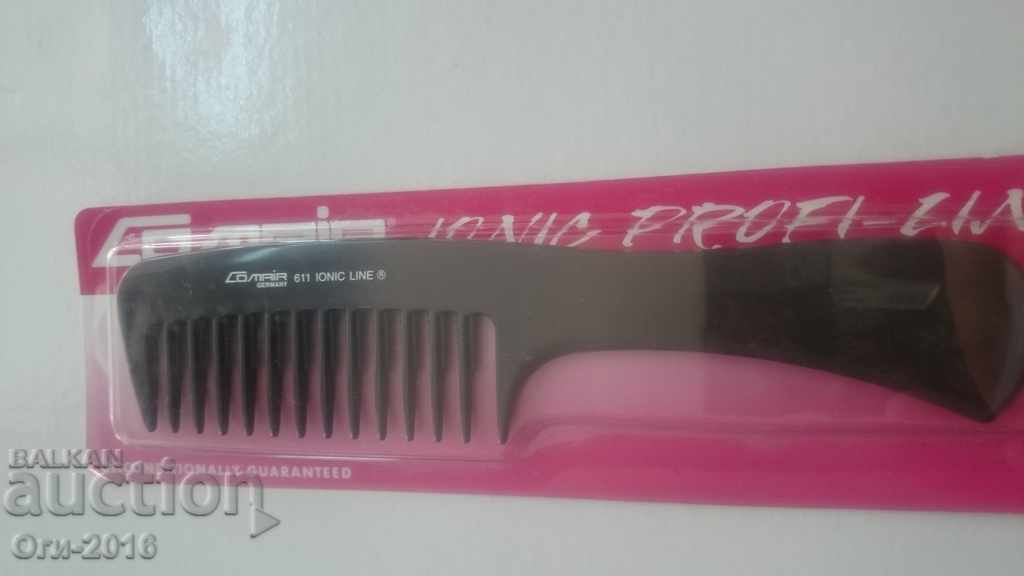 Professional comb for combing