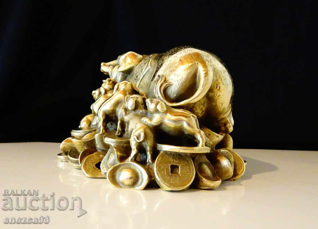 Bronze statuette Pig with piglets, gold, feng shui 1.5 kg. - 5