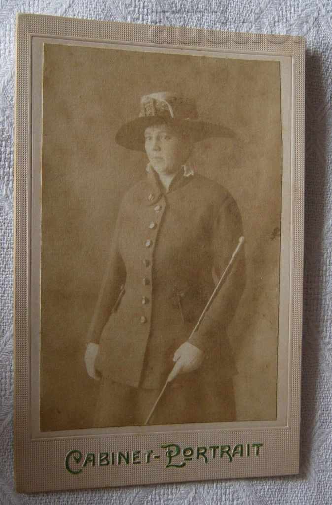 RIDING COSTUME COWS HAT LADY 1918 PHOTO PAPER with price 25.00 BGN | € 12.78 RIDING COSTUME COWS HAT LADY 1918 PHOTO PAPER with price 25.00 BGN | € 12.78
