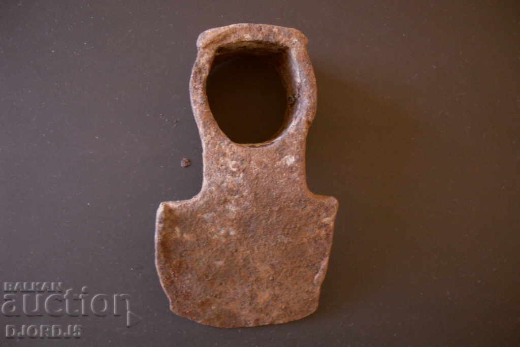 Delivery of Ancient agricultural implements Delivery of Ancient agricultural implements