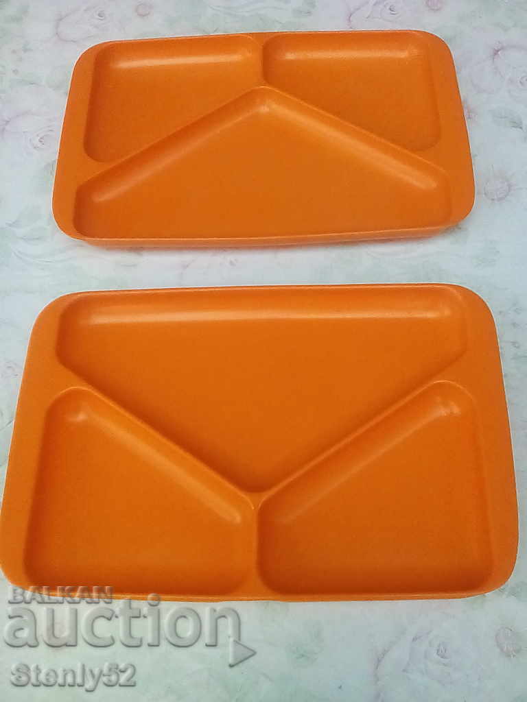 2 pcs picnic plates with 3 compartments, thick, plastic