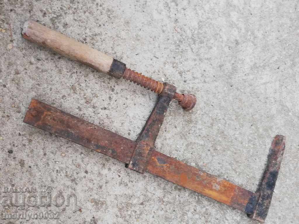 An old carpentry, vise, wooden with price 39.00 BGN | € 19.94 An old carpentry, vise, wooden with price 39.00 BGN | € 19.94