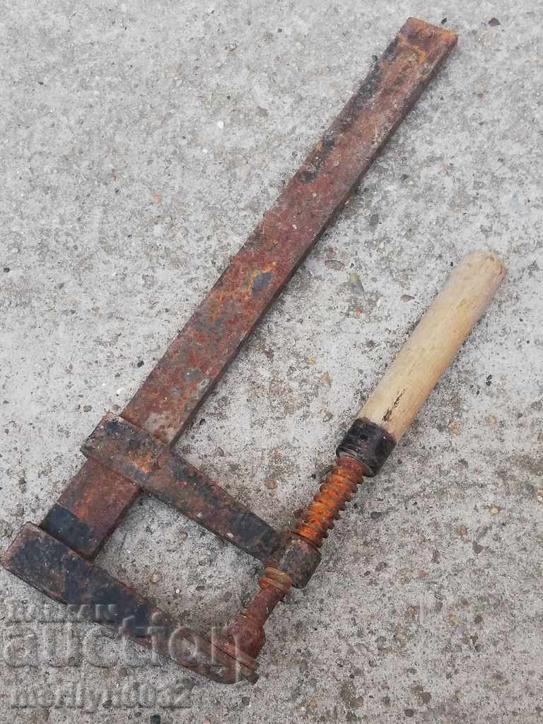 Auction An old carpentry, vise, wooden Auction An old carpentry, vise, wooden