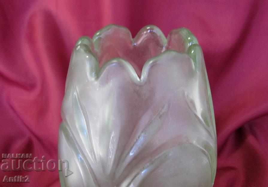 Auction  Old Art Deco Crystal Vase