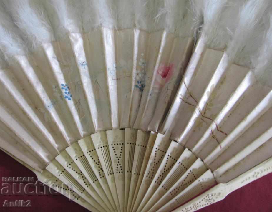 19th century Antique Bone sail, satin and ostrich feathers with price 301.00 BGN | € 153.90 19th century Antique Bone sail, satin and ostrich feathers with price 301.00 BGN | € 153.90